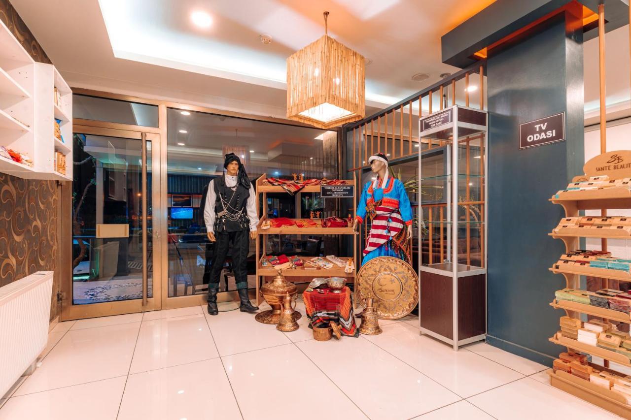 1300 m² 4 phòng ngủ, 1 phòng tắm riêng ở Trung tâm Trabzon Ngoại thất bức ảnh