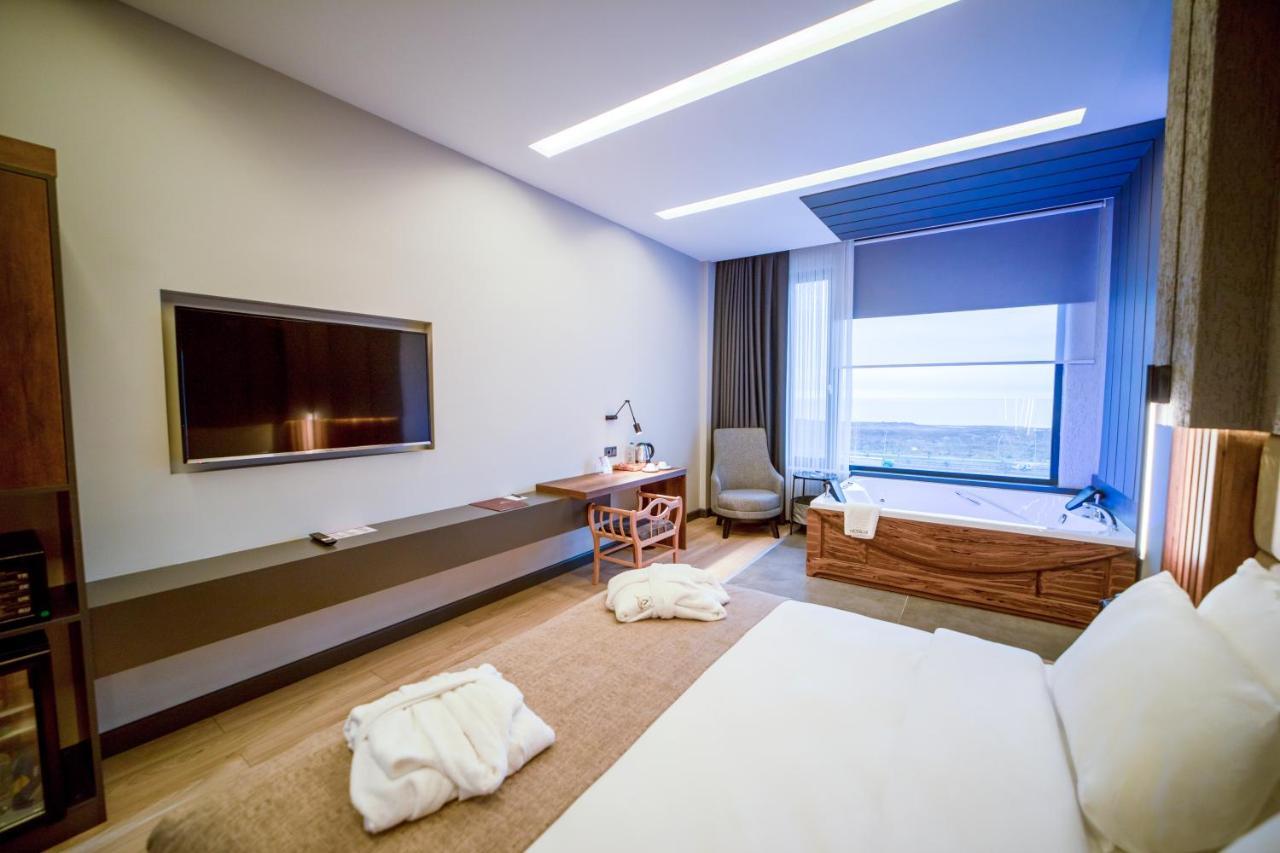 1300 m² 4 phòng ngủ, 1 phòng tắm riêng ở Trung tâm Trabzon Ngoại thất bức ảnh