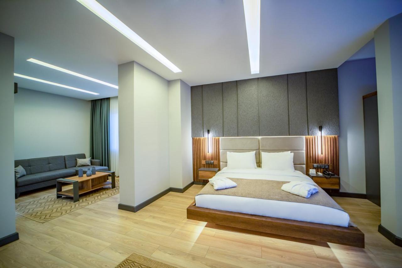 1300 m² 4 phòng ngủ, 1 phòng tắm riêng ở Trung tâm Trabzon Ngoại thất bức ảnh