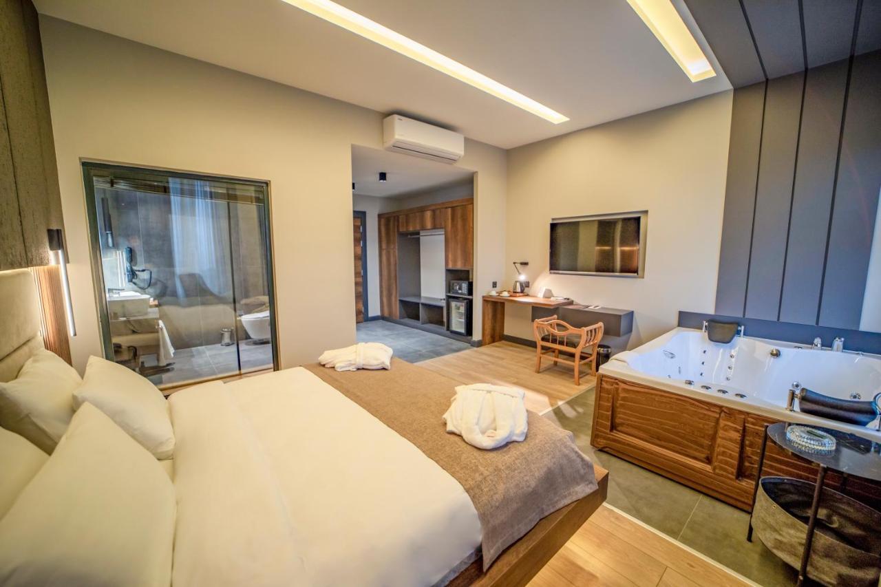 1300 m² 4 phòng ngủ, 1 phòng tắm riêng ở Trung tâm Trabzon Ngoại thất bức ảnh