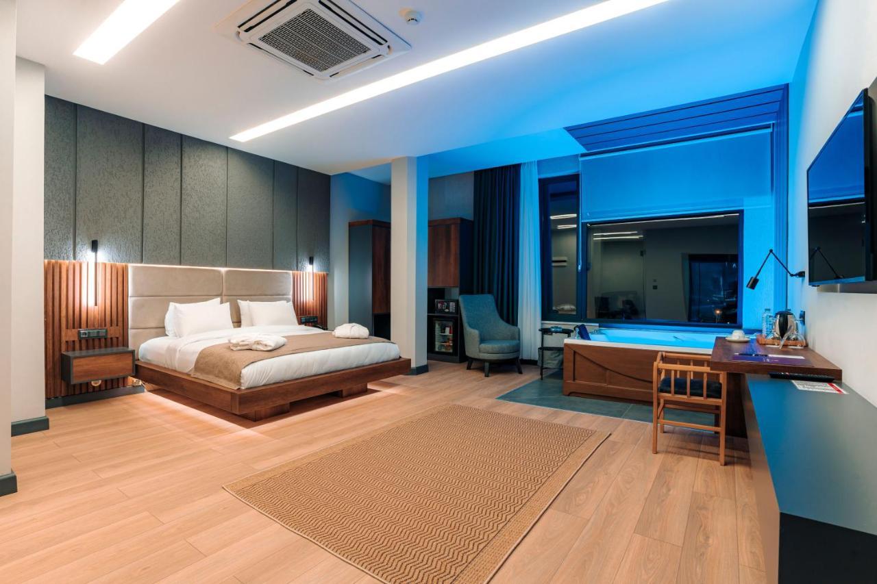 1300 m² 4 phòng ngủ, 1 phòng tắm riêng ở Trung tâm Trabzon Ngoại thất bức ảnh