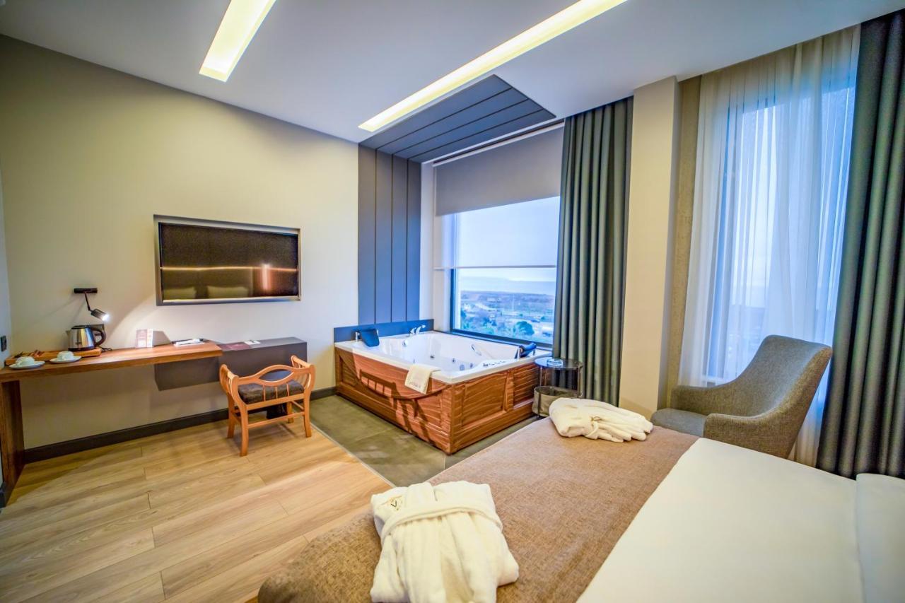 1300 m² 4 phòng ngủ, 1 phòng tắm riêng ở Trung tâm Trabzon Ngoại thất bức ảnh