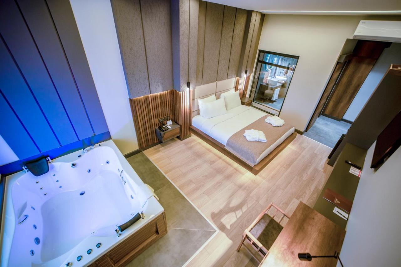 1300 m² 4 phòng ngủ, 1 phòng tắm riêng ở Trung tâm Trabzon Ngoại thất bức ảnh