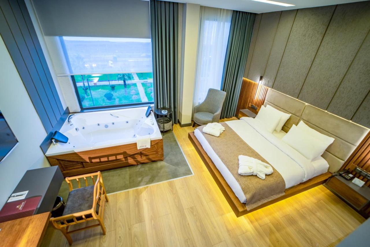 1300 m² 4 phòng ngủ, 1 phòng tắm riêng ở Trung tâm Trabzon Ngoại thất bức ảnh