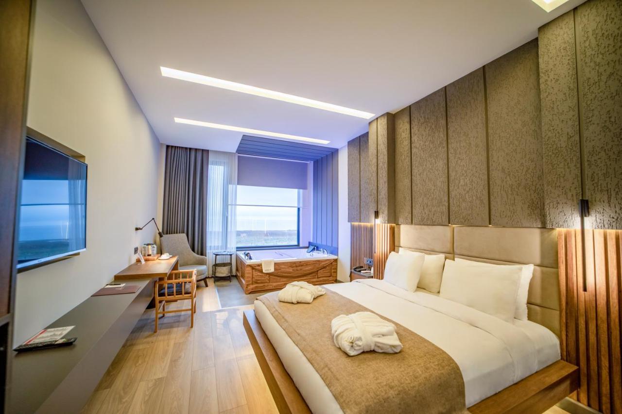 1300 m² 4 phòng ngủ, 1 phòng tắm riêng ở Trung tâm Trabzon Ngoại thất bức ảnh